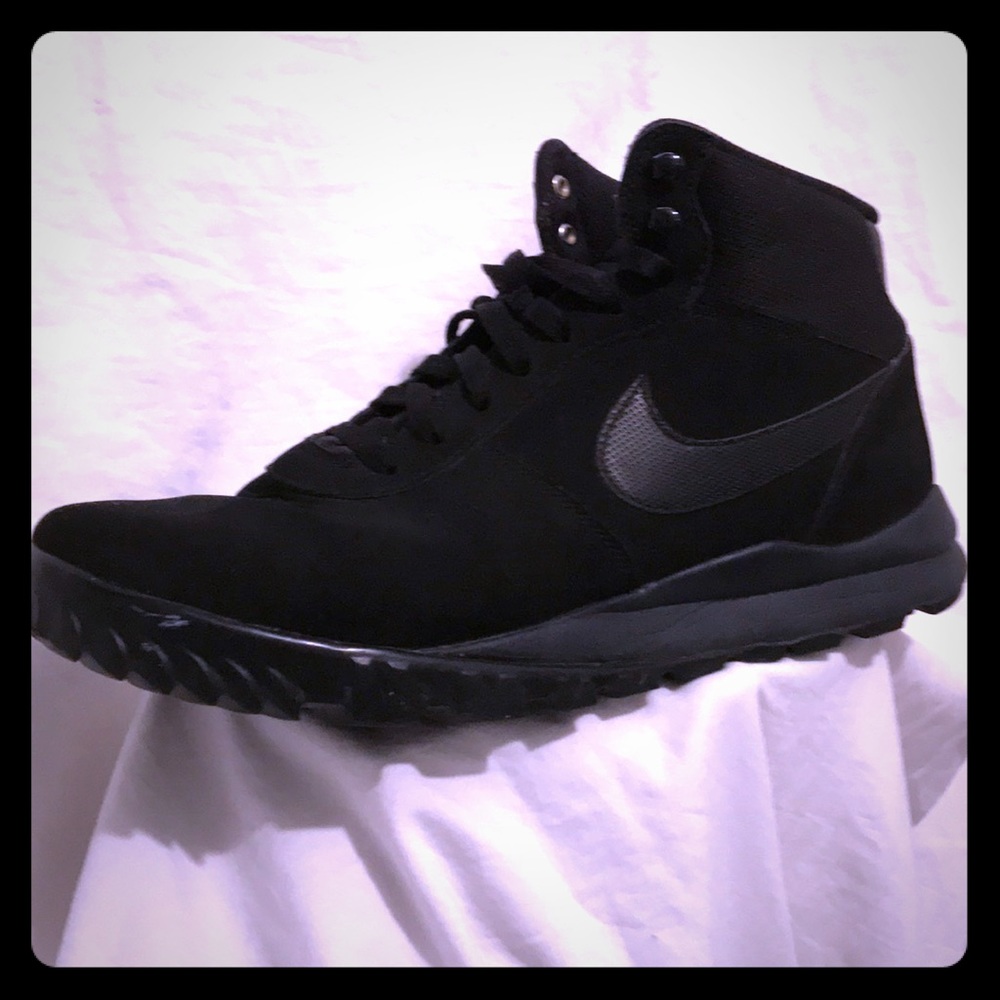 Nike Sneaker Boots